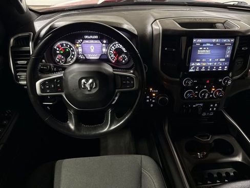 Used 2022 RAM 1500 Big Horn AWD/4WD image 11