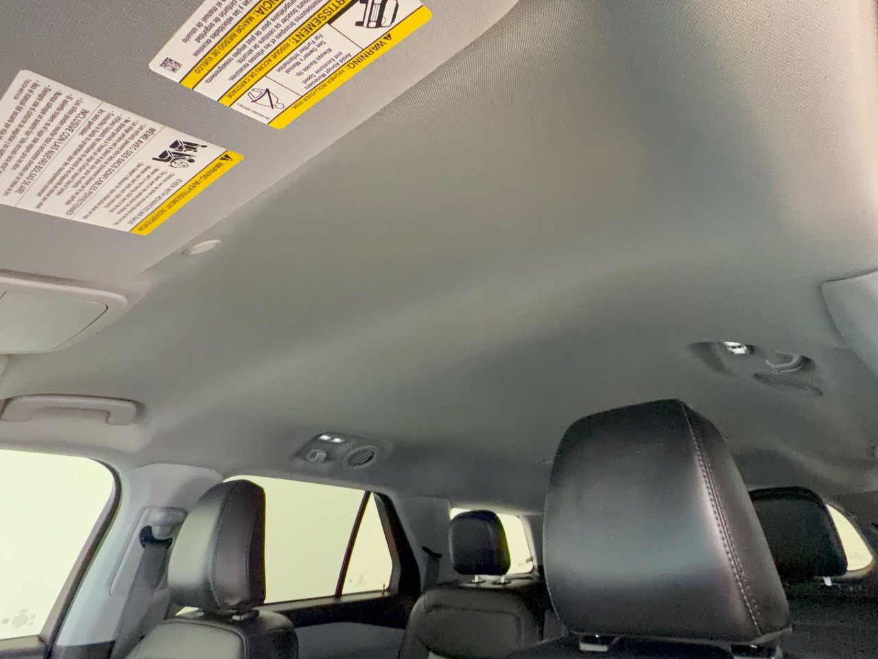 Used 2023 Ford Explorer XLT w/ Equipment Group 202A RWD image 27