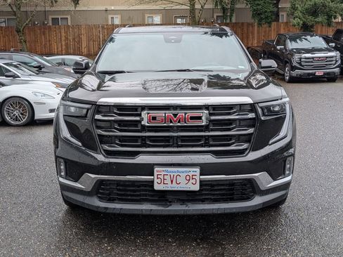 Used 2024 GMC Acadia Elevation image 8