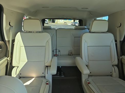 Used 2021 GMC Yukon Denali AWD/4WD image 17