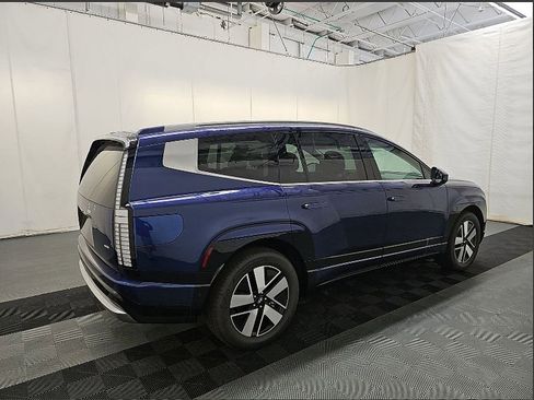 Used 2026 Hyundai Ioniq 9 SEL image 2