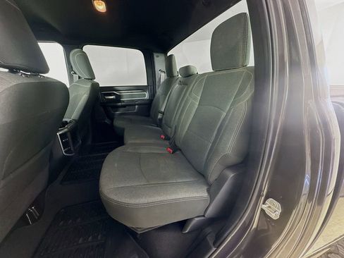 Certified 2021 RAM 2500 Big Horn w/ Night Edition AWD/4WD image 23