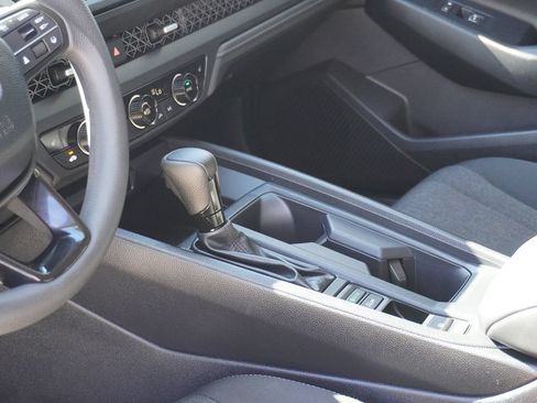 Used 2025 Honda Accord SE image 25