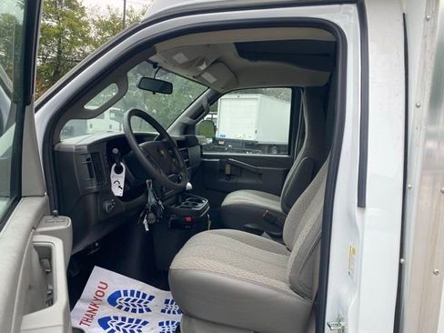 New 2025 Chevrolet Express 3500 w/ Power Convenience Package image 18