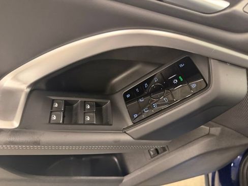 Certified 2025 Audi Q5 Premium w/ Convenience Package AWD/4WD image 11