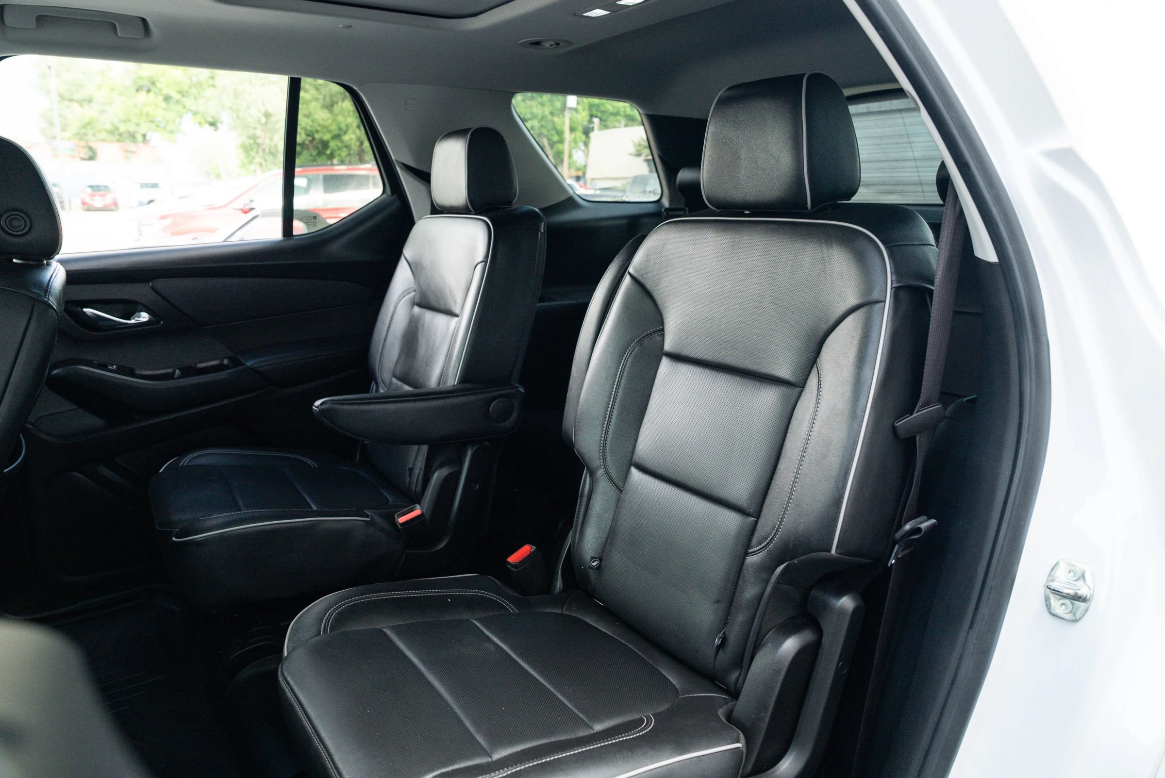 Used 2020 Chevrolet Traverse High Country AWD/4WD image 18