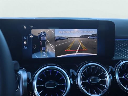 New 2026 Mercedes-Benz GLB 250 4MATIC image 48