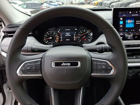 Used 2022 Jeep Compass Latitude AWD/4WD image 20