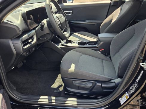 Used 2025 Kia K4 FWD image 5