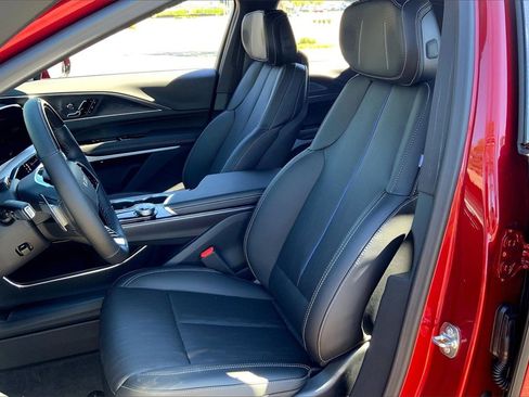 New 2026 Cadillac Lyriq V image 12