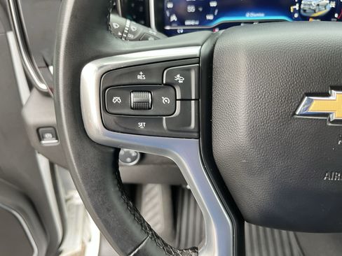 Used 2024 Chevrolet Silverado 2500 LT AWD/4WD image 24