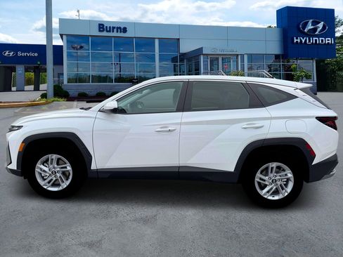 New 2026 Hyundai Tucson SE image 3