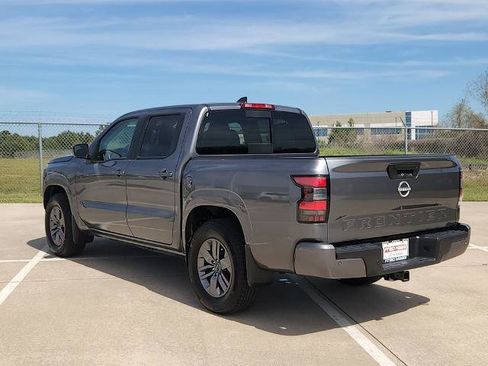 Certified 2025 Nissan Frontier SV w/ SV Convenience Package RWD image 7