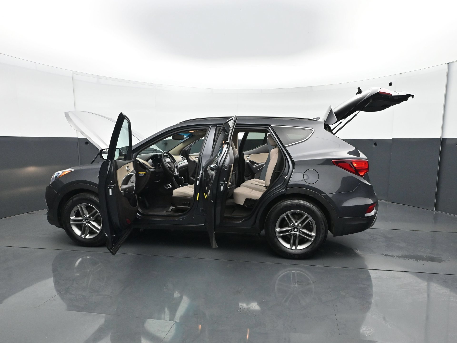 Used 2018 Hyundai Santa Fe Sport w/ 2.4L Value Package 02 FWD image 31