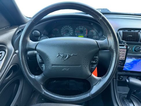 Used 2004 Ford Mustang Coupe RWD image 13