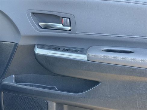 Used 2024 Toyota Sienna XLE Woodland Edition image 30