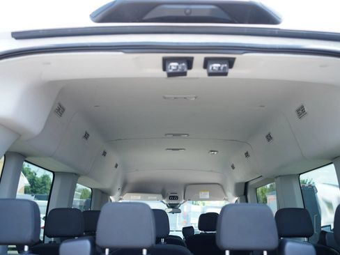 Used 2025 Ford Transit 350 XLT RWD image 21