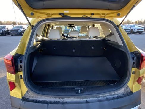 Certified 2021 Kia Seltos SX w/ SX Sunroof Package image 9