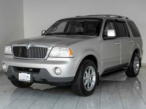 Used 2004 Lincoln Aviator Luxury AWD/4WD image 4