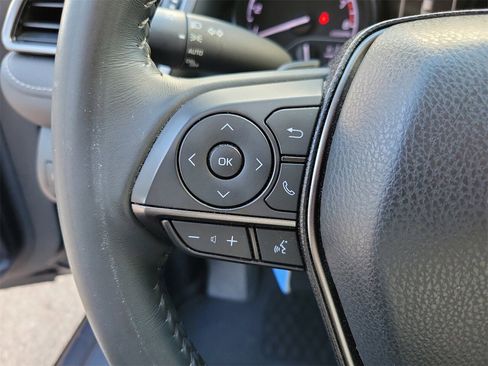 Used 2021 Toyota Camry SE w/ Convenience Package image 19