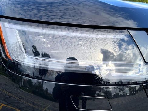 Used 2023 Land Rover Range Rover SE image 26