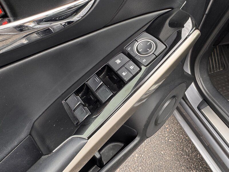 Used 2016 Lexus IS 300 AWD w/ Premium Package image 12
