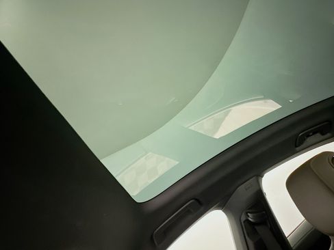 Used 2022 Audi e-tron GT Premium Plus image 27