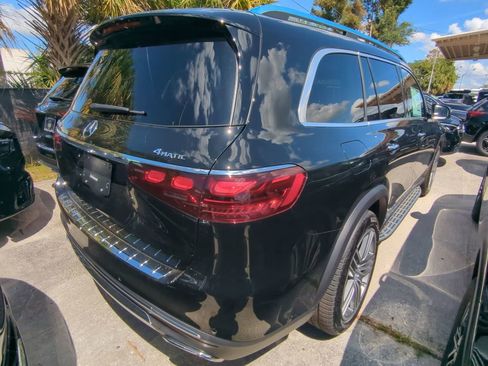 Used 2026 Mercedes-Benz GLS 450 4MATIC image 18
