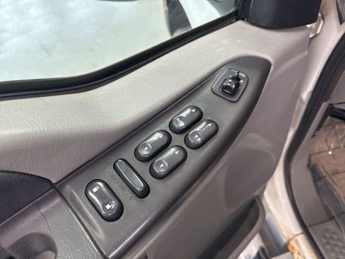 Used 2005 Ford F250 XLT AWD/4WD image 22