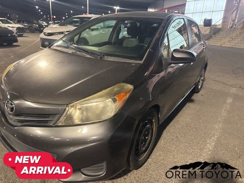 Used 2013 Toyota Yaris LE image 9