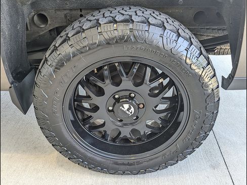 Used 2015 Chevrolet Silverado 1500 LT w/ LT Convenience Package AWD/4WD image 15