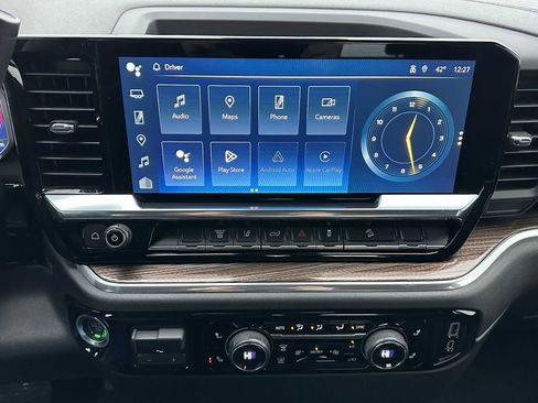 Used 2024 Chevrolet Silverado 2500 LT image 25