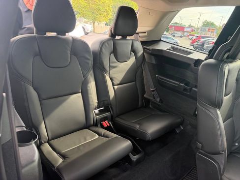 Used 2025 Volvo XC90 T8 Ultra AWD/4WD image 29