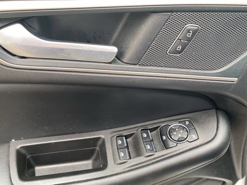 Used 2024 Ford Edge SEL image 23