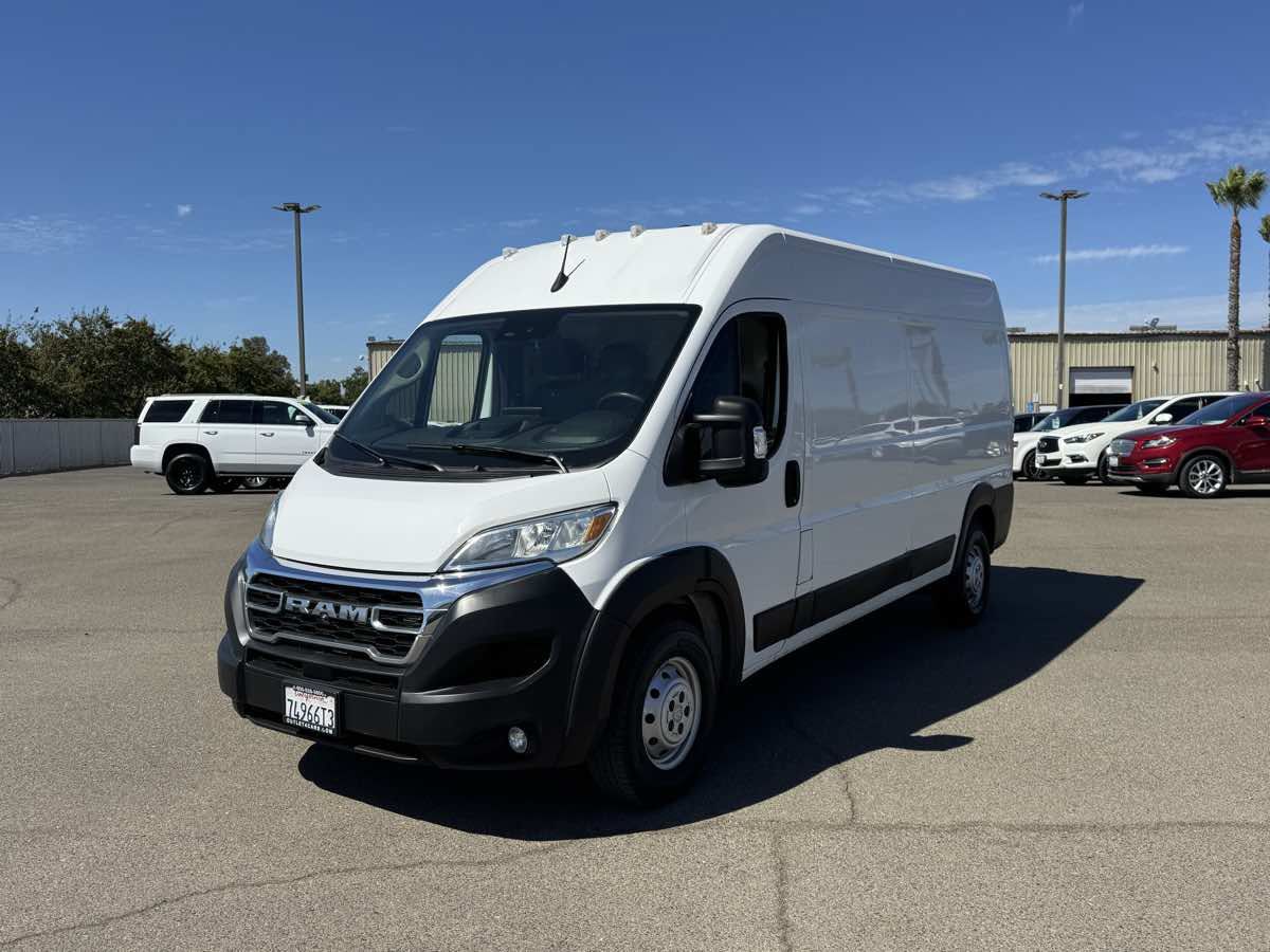 Used 2023 RAM ProMaster 2500 w/ Driver Convenience Group FWD image 5