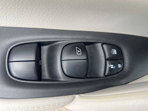 Used 2018 Nissan Rogue Sport SL w/ SL Premium Package AWD/4WD image 45