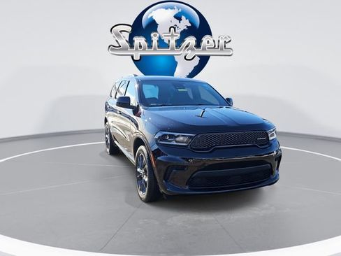 Used 2024 Dodge Durango SXT w/ SXT Blacktop Group image 2