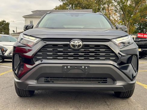 Used 2022 Toyota RAV4 XLE image 7