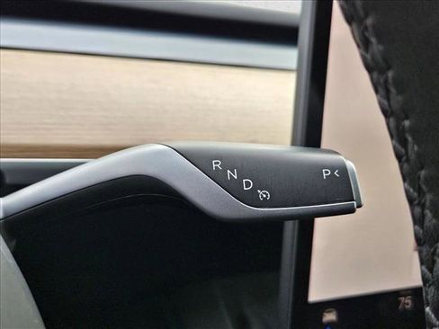 Used 2023 Tesla Model Y Long Range image 14