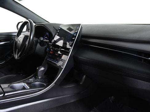 Used 2022 Toyota Avalon Touring w/ Advanced Safety Package image 27