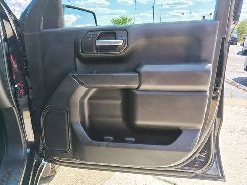 Used 2021 Chevrolet Silverado 1500 Custom AWD/4WD image 23