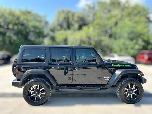 Used 2019 Jeep Wrangler Unlimited Sport S AWD/4WD image 10