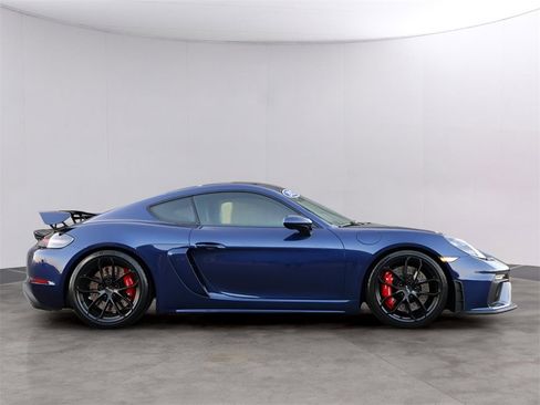 Used 2022 Porsche 718 Cayman GT4 image 4