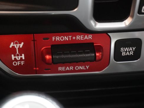 Used 2018 Jeep Wrangler Unlimited Rubicon image 21