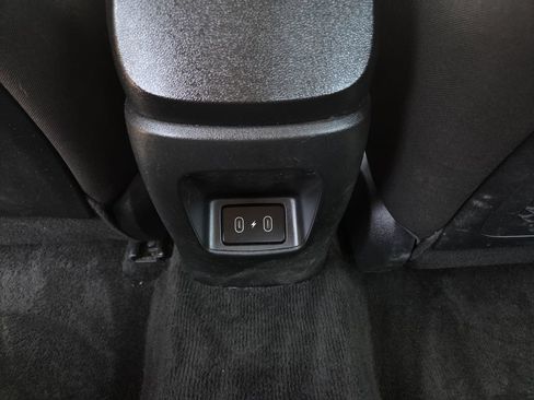 Used 2025 Hyundai Elantra SEL FWD image 23