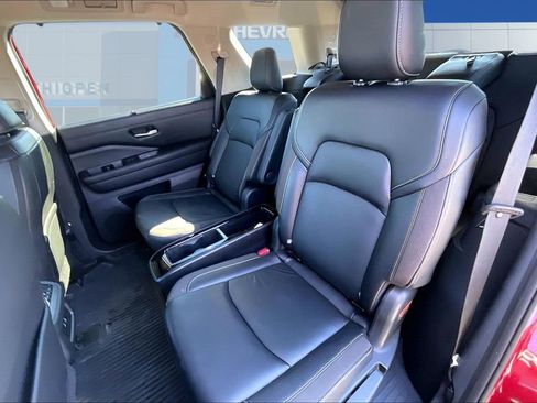 Used 2023 Nissan Pathfinder SL w/ SL Premium Package image 22