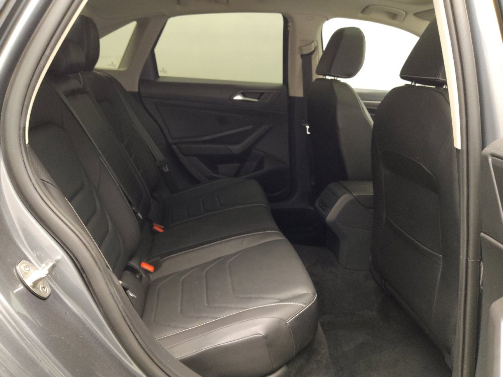 Used 2023 Volkswagen Jetta SEL FWD image 19