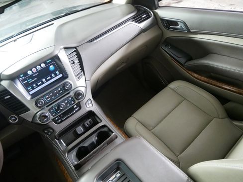 Used 2019 Chevrolet Tahoe Premier w/ Max Trailering Package image 11