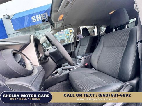 Used 2015 Toyota RAV4 LE AWD/4WD image 10