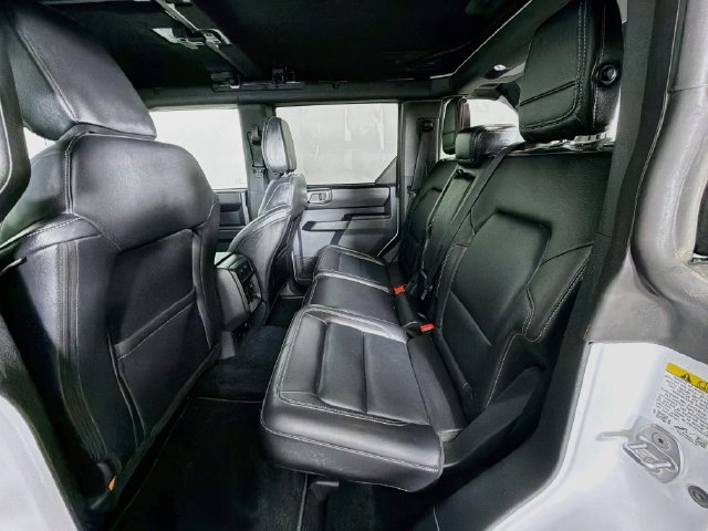 Used 2025 Ford Bronco Outer Banks w/ Black Appearance Package AWD/4WD image 25